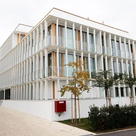 Kaya Stuttgart Airport Messe 4*